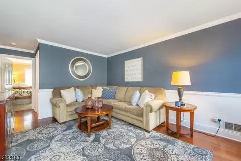 36 Fox Boro Rd, Wayne, NJ 07470 photo 16
