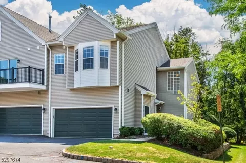 21 Teal Ln, Bedminster, NJ 07921