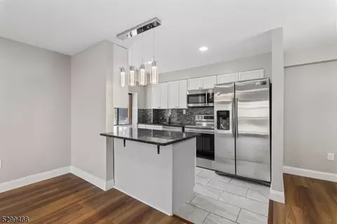 300 Park St, Hackensack, NJ 07601 photo 14