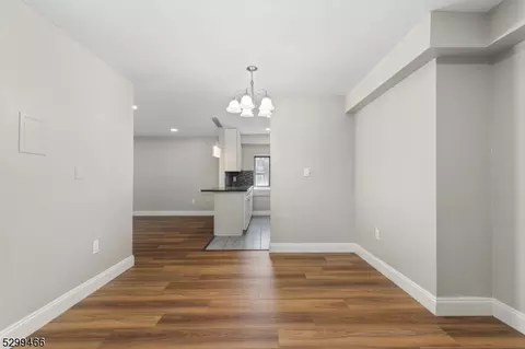 300 Park St, Hackensack, NJ 07601 photo 17