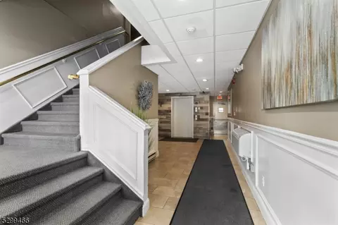 300 Park St, Hackensack, NJ 07601 photo 30