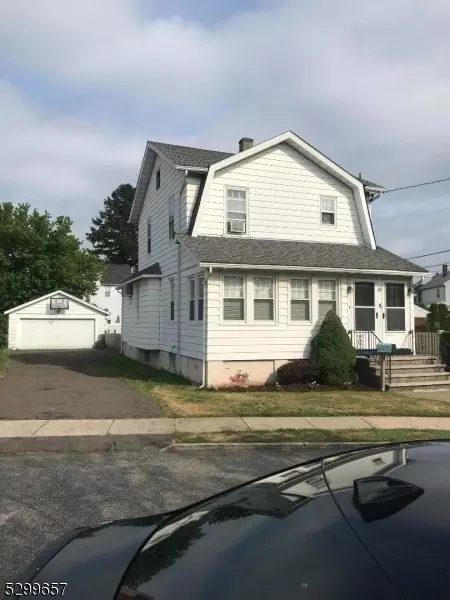 69 Scrivens St, Totowa, NJ 07512