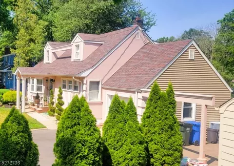 412 Chain O Hills Rd, Woodbridge Twp, NJ 07067