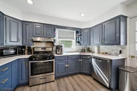 16 Milton Ave, Nutley, NJ 07110 photo 7