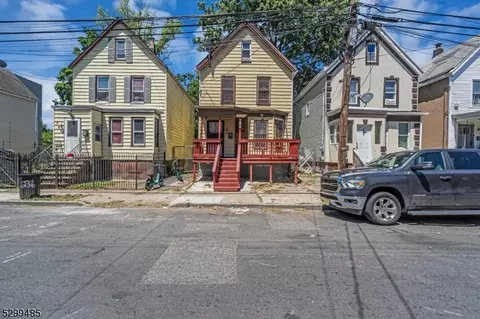 783 S 15th St, Newark, NJ 07108