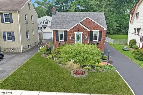 51 Mansion Ter, Cranford, NJ 07016