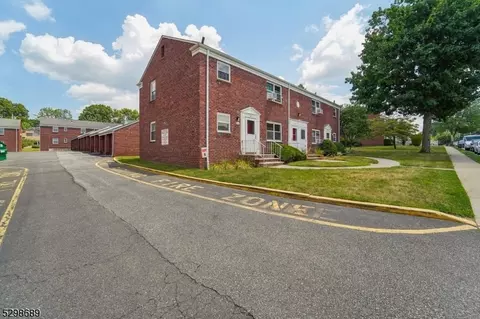 460 Heath Pl 33 #33, Hackensack, NJ 07601 photo 2