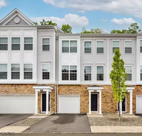 908 Parkview Ln, Rockaway, NJ 07866