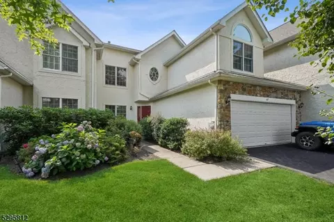 47 Georgetown Ct, Basking Ridge, NJ 07920