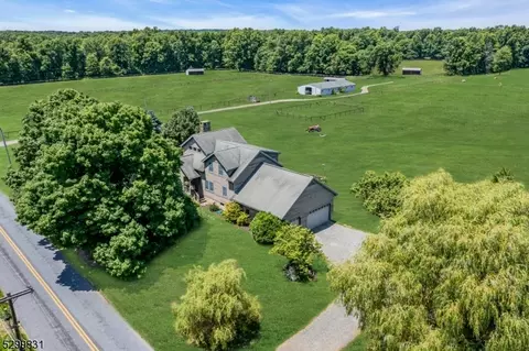 76 Oak Grove Rd, Flemington, NJ 08822