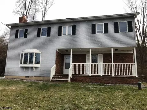 7 Kynor Ave, Stanhope, NJ 07874
