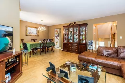 11 Lockley Ct, Wayne, NJ 07470 photo 10