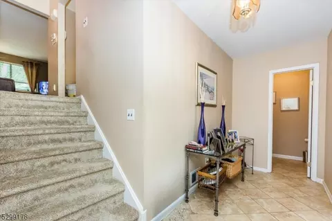 11 Lockley Ct, Wayne, NJ 07470 photo 5