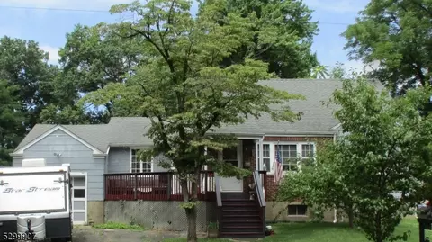 828 Dunellen Ave, Dunellen, NJ 08812