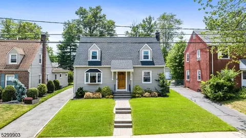 116 Roosevelt Ave, Cranford, NJ 07016