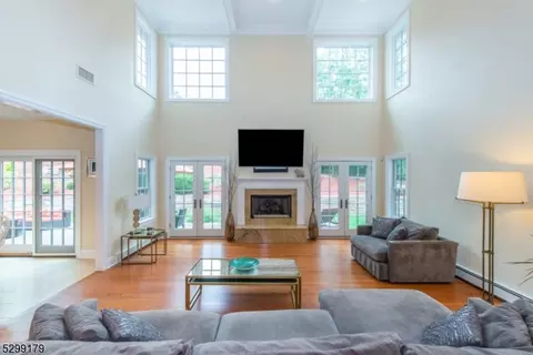 1 Massola Dr, Wayne, NJ 07470 photo 13