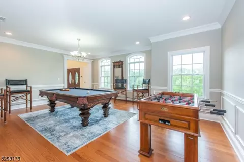 1 Massola Dr, Wayne, NJ 07470 photo 9