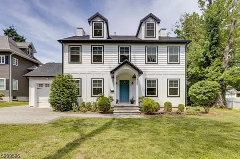 320 Walnut Ave, Cranford, NJ 07016