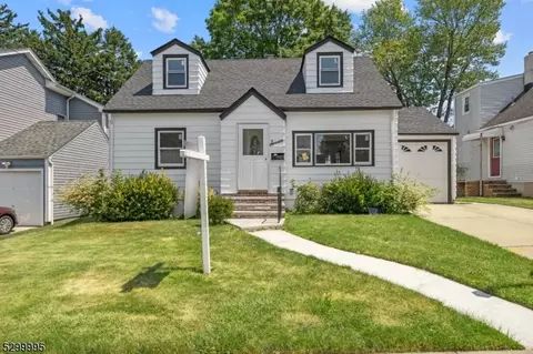 7 Surrey Ln, Clifton, NJ 07012