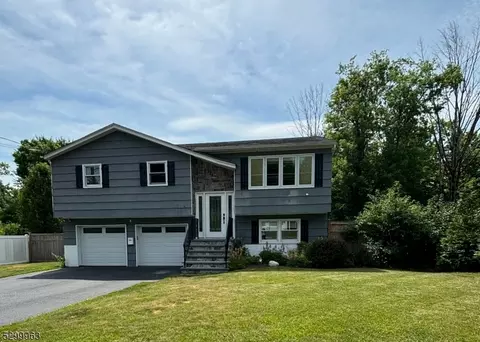 7 Linmor Ave, Newton, NJ 07860