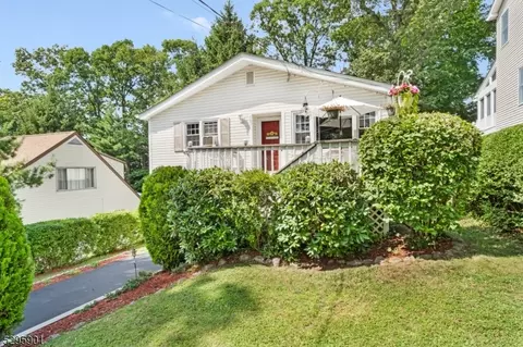 507 Dinah Rd, Roxbury Twp, NJ 07850