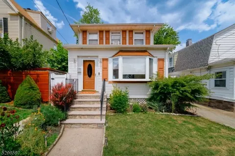16 Park Dr, West Orange, NJ 07052