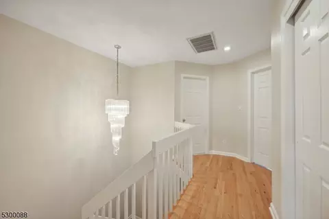 702 Park Pl, Springfield, NJ 07081 photo 8