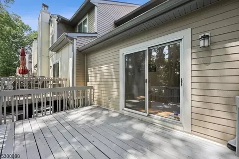 702 Park Pl, Springfield, NJ 07081 photo 25