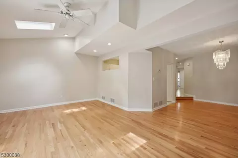 702 Park Pl, Springfield, NJ 07081 photo 30