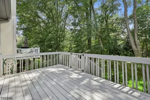 702 Park Pl, Springfield, NJ 07081 photo 24