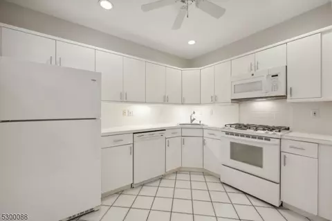702 Park Pl, Springfield, NJ 07081 photo 5