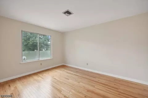 702 Park Pl, Springfield, NJ 07081 photo 35