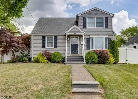 13 Florence Dr, Clark, NJ 07066