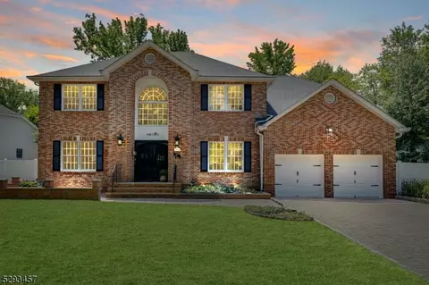 920 Dunham Ave, Westfield, NJ 07090