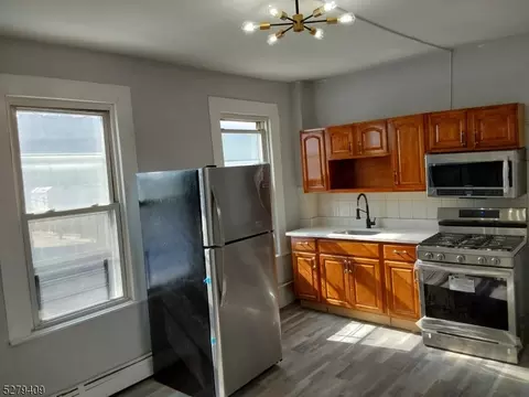 151 Spring St, Paterson, NJ 07501