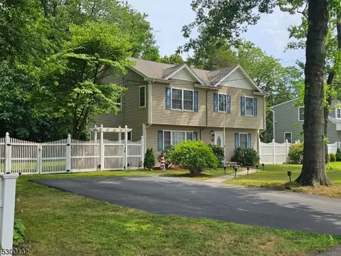 79 Jackson Ave, Pequannock Twp, NJ 07444