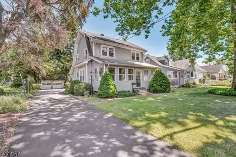 413 New Market Rd, Piscataway, NJ 08854