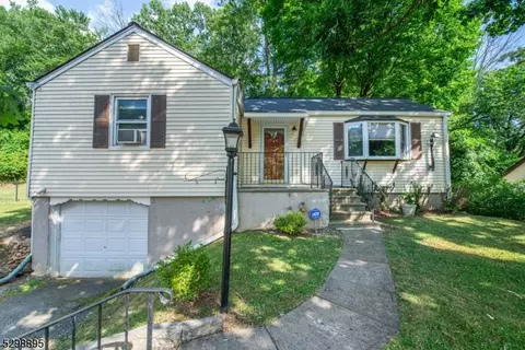 8 George St, Dover, NJ 07801