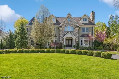 19 Overlook Rd, Chatham Twp, NJ 07928