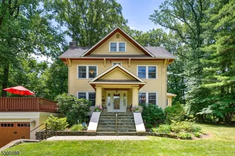 172 E Shore Rd, Mountain Lakes, NJ 07046