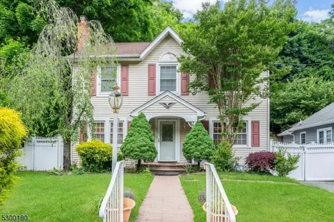 88 Carey Ave, Butler, NJ 07405