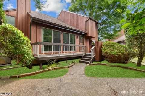 21 Bloomingdale Dr #3D, Hillsborough, NJ 08844