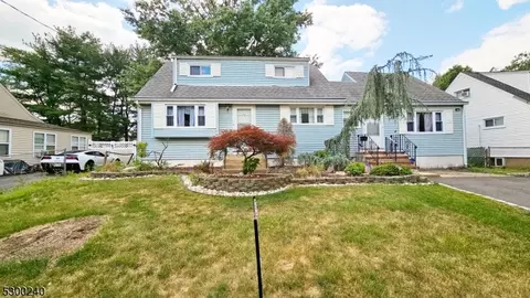 13 Mimi Rd, Old Bridge, NJ 08857