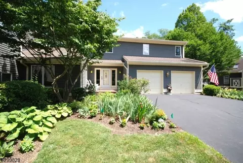12 Lajolla Ln, Clinton Twp, NJ 08801