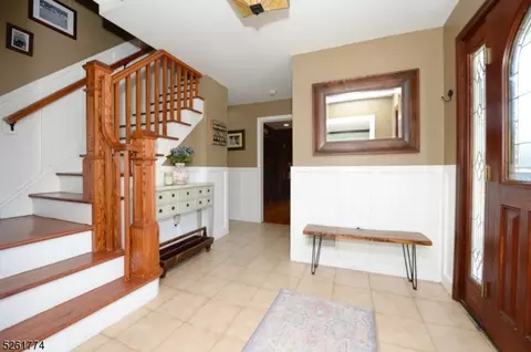 35 Beech Ter, Wayne, NJ 07470 photo 3