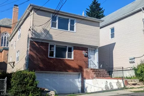 385 16th Ave, Irvington, NJ 07111