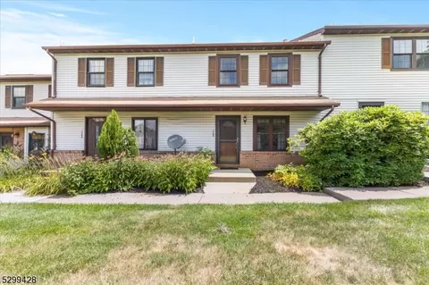168 Cynthia Dr, Hackettstown, NJ 07840