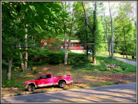 925 Ridge Rd, Newton, NJ 07860