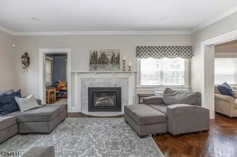 318 Temple Pl, Westfield, NJ 07090