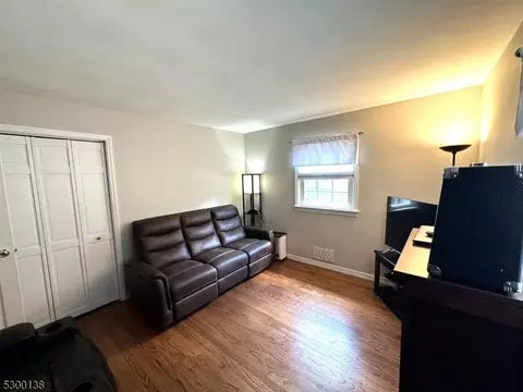 75 Alpine Dr, Wayne, NJ 07470 photo 19